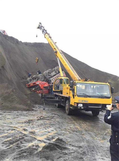 屏南上犹道路救援